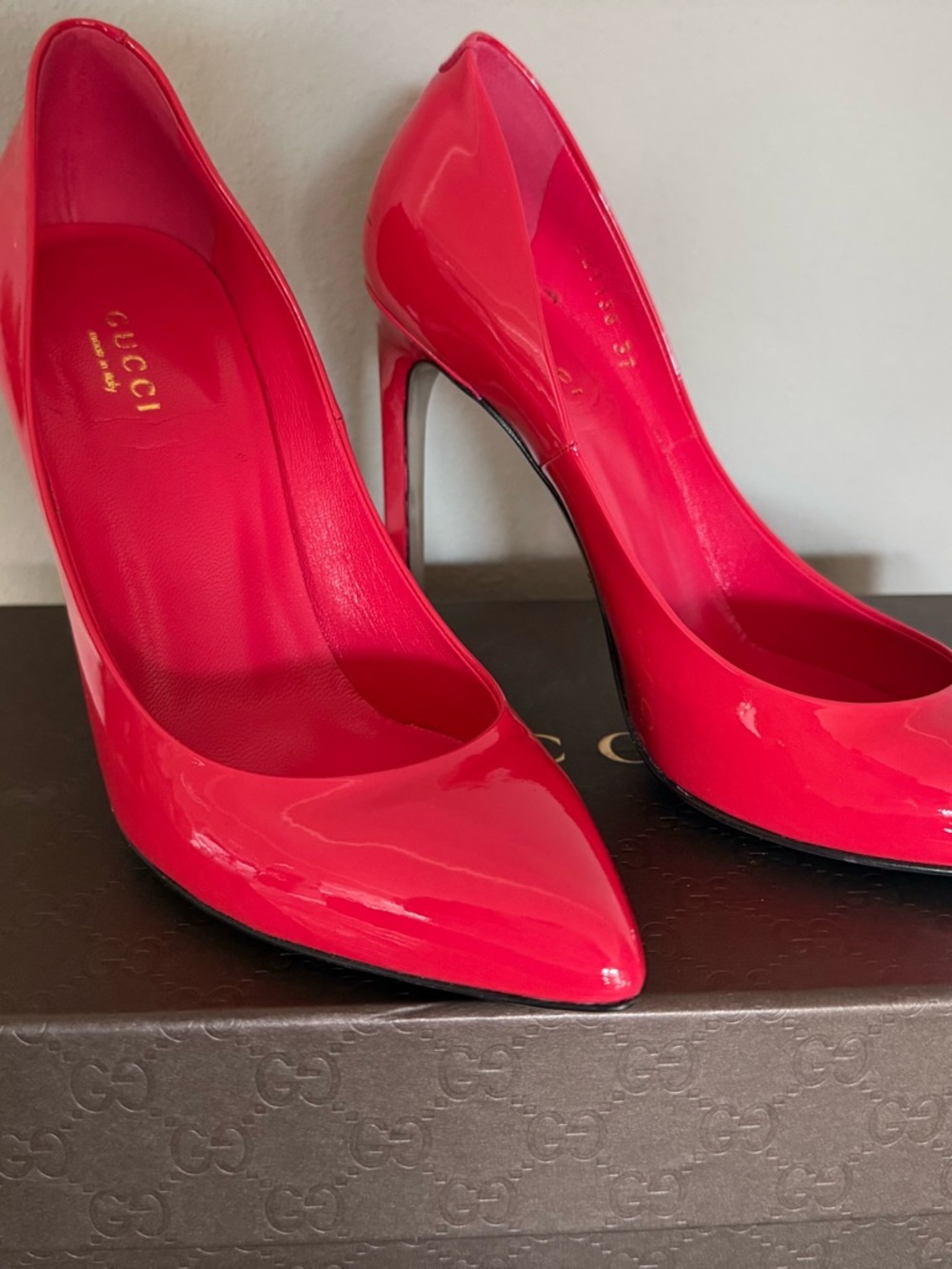 Gucci Hot Pink Patent Leather Pointed-Toe Stiletto Pumps
